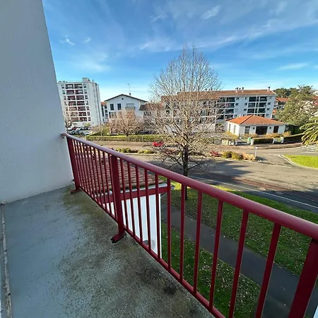 Apartment Duplex T3 Lumineux Avec Terrasse, Parking, A 5 Min Du Centre - Fr-1-239-1092